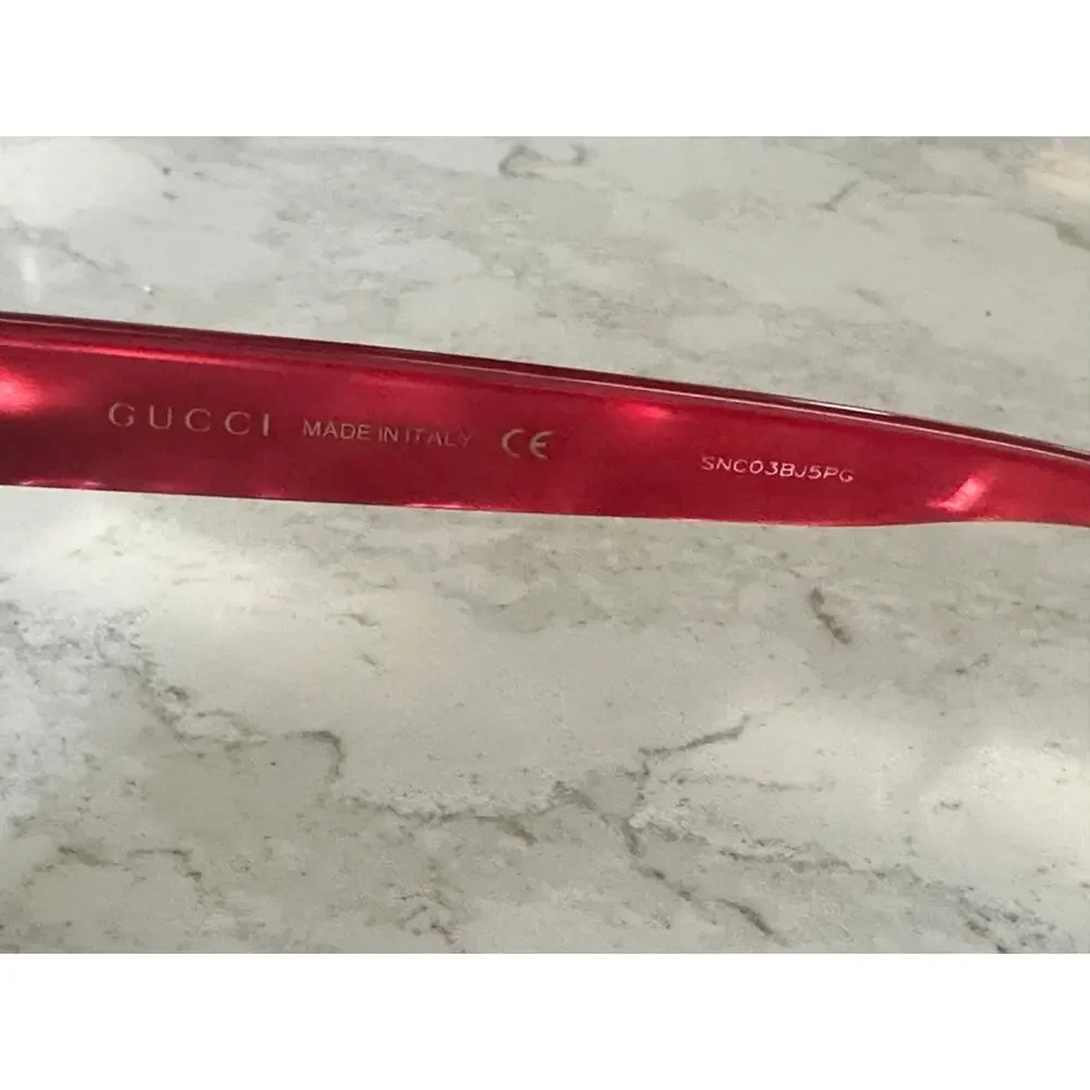 EUC Gucci GG0029SA Black Red Cat Eye Sunglasses Gold Tiger Bee 53mm
